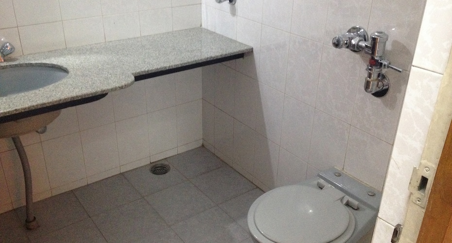Hotel Residence Kismet, Pune 4